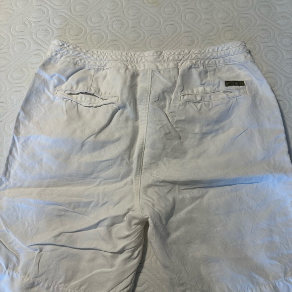Polo white shorts - Picture 2 of 3